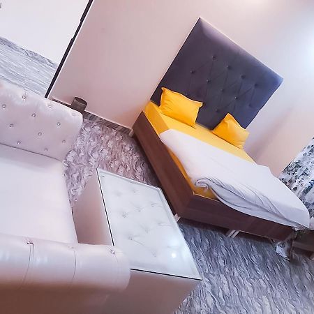 Roomshala 110 Hotel Mulaqaat - Shiv Nadar University Dadri المظهر الخارجي الصورة