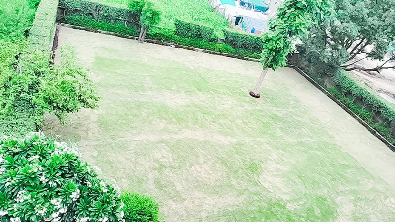 Roomshala 110 Hotel Mulaqaat - Shiv Nadar University Dadri المظهر الخارجي الصورة